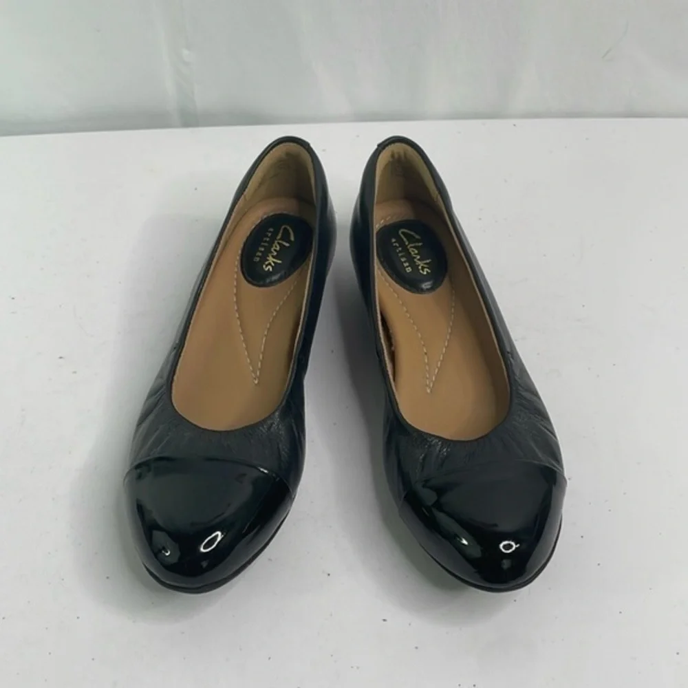 Clarks artisan black leather with patent leather toe, ballet flats